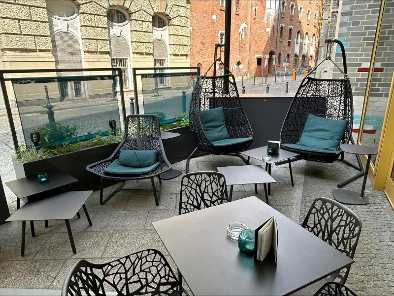 Motel One Frankfurt-East Side - Genel