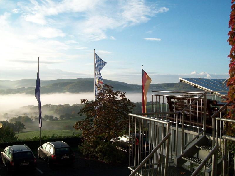 Klingerhof - Genel