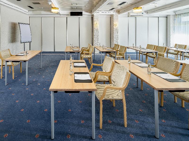Sure Hotel by Best Western Rhoen Garden - Toplantı