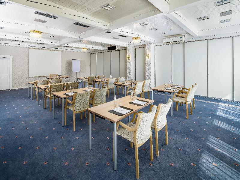 Sure Hotel by Best Western Rhoen Garden - Toplantı
