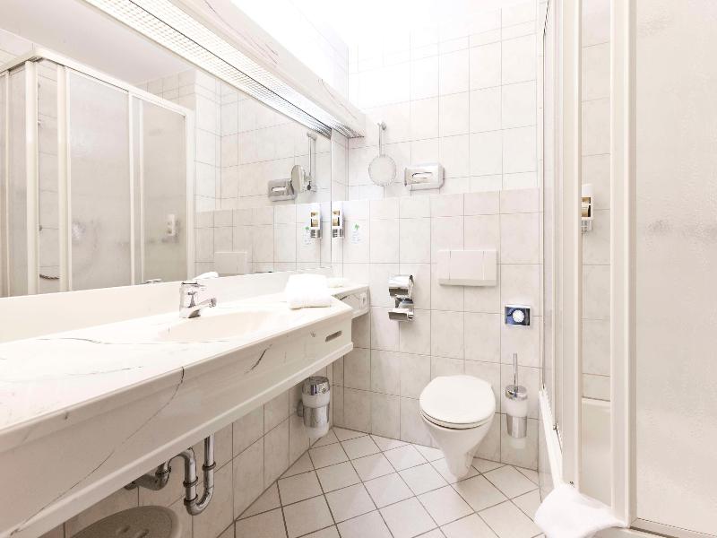 Sure Hotel by Best Western Rhoen Garden - Oda