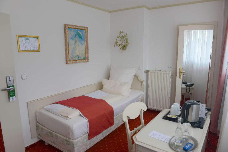 Sure Hotel by Best Western Rhoen Garden - Oda