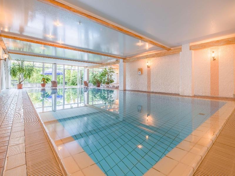 Sure Hotel by Best Western Rhoen Garden - Havuz