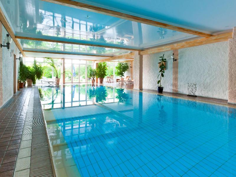 Sure Hotel by Best Western Rhoen Garden - Havuz