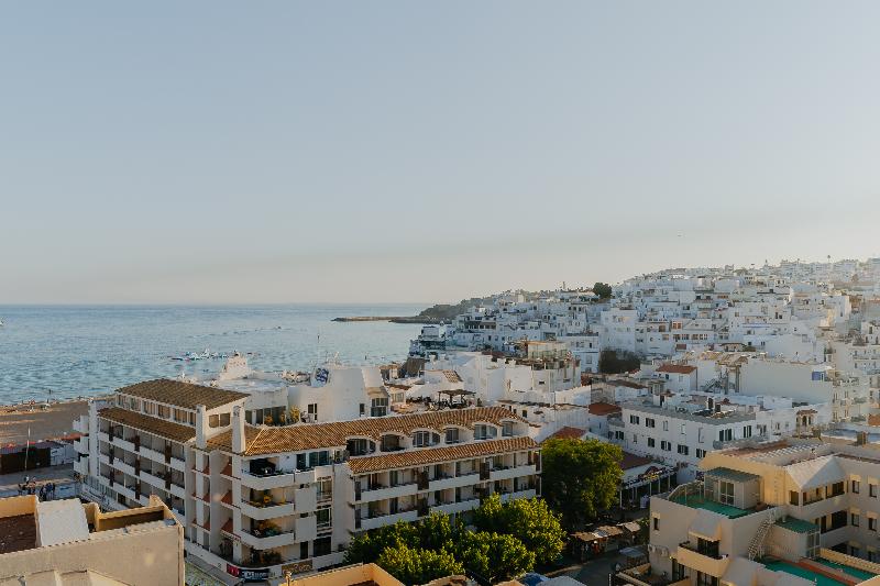 MUPA Apartments - Genel
