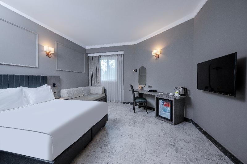 ADORA HOTEL & RESORT - Oda