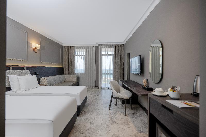 ADORA HOTEL & RESORT - Oda
