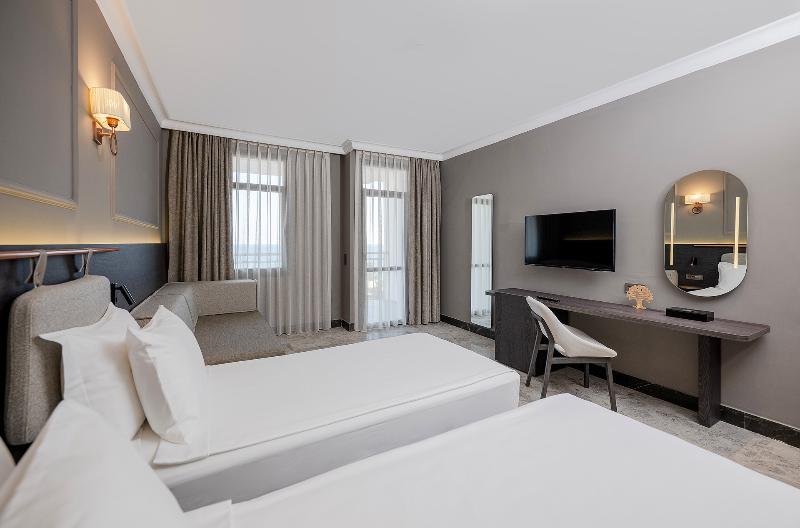 ADORA HOTEL & RESORT - Oda