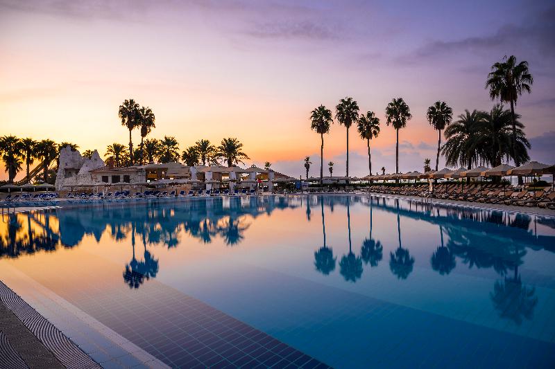 ADORA HOTEL & RESORT - Havuz