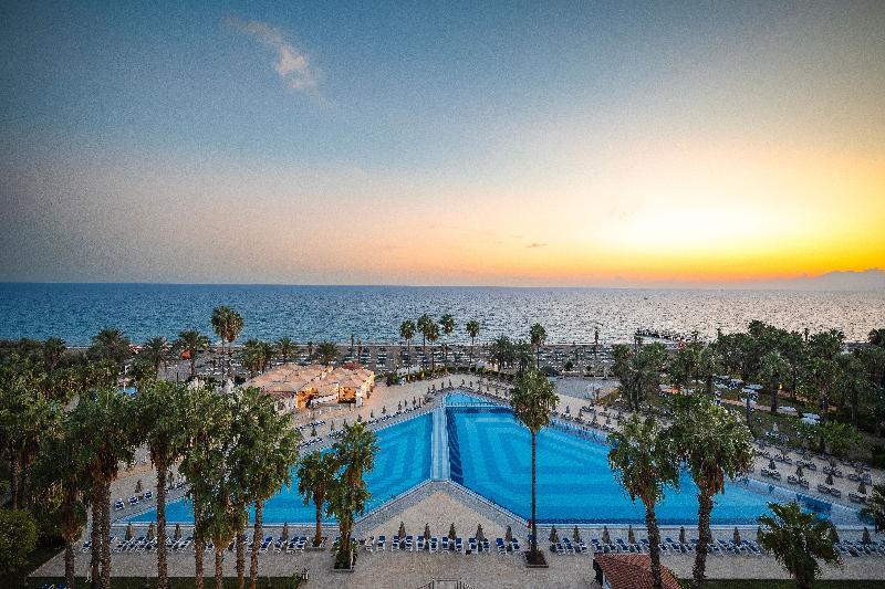 ADORA HOTEL & RESORT - Havuz