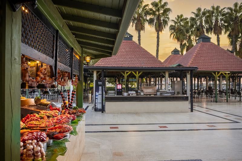 ADORA HOTEL & RESORT - Restoran