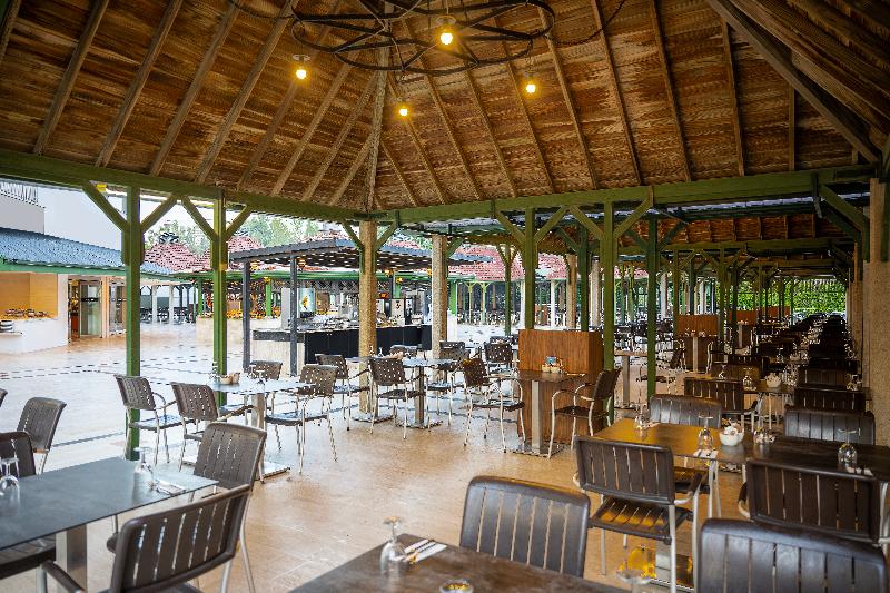 ADORA HOTEL & RESORT - Restoran