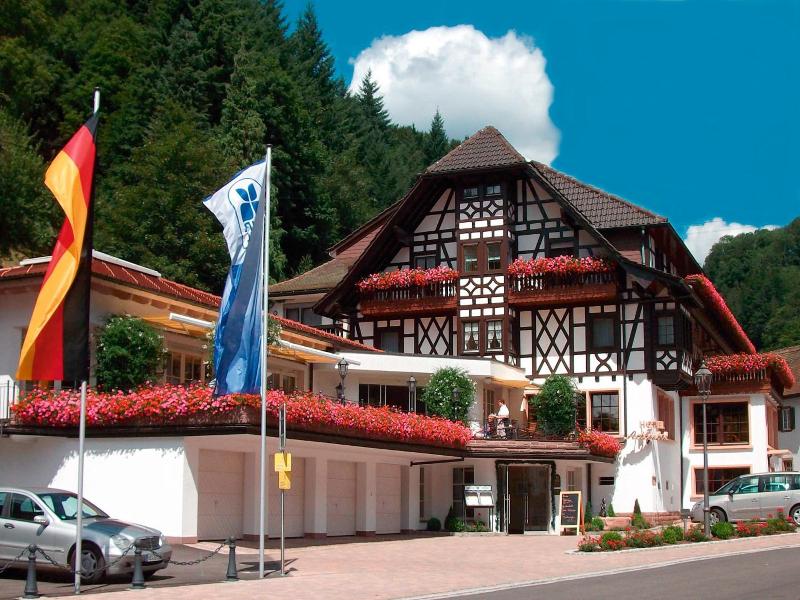 Flair Hotel Adlerbad - Genel