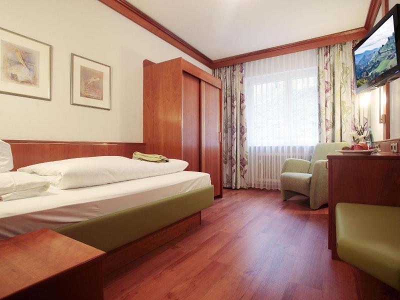 Flair Hotel Adlerbad - Oda