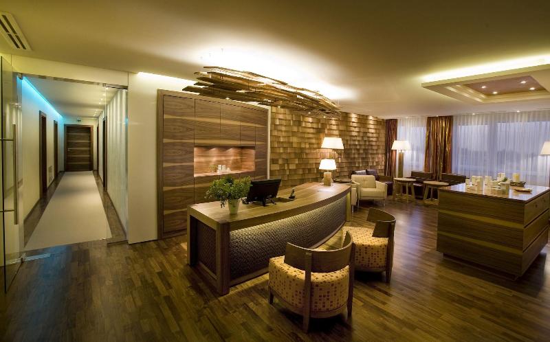 Wellness- & Nationalpark Hotel Schliffkopf BWSC - Lobi