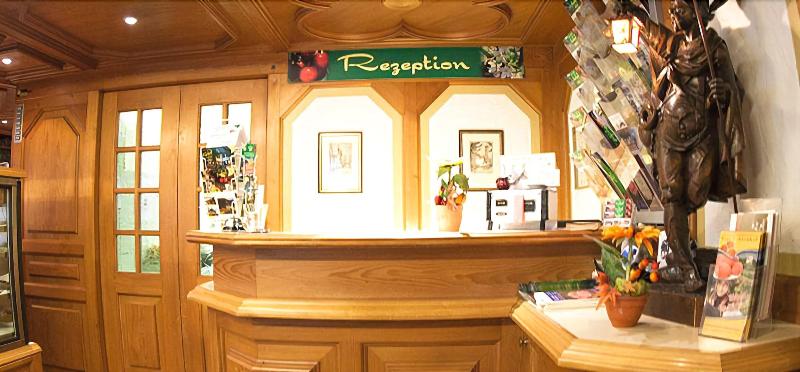 Hotel Restaurant Freihof - Lobi