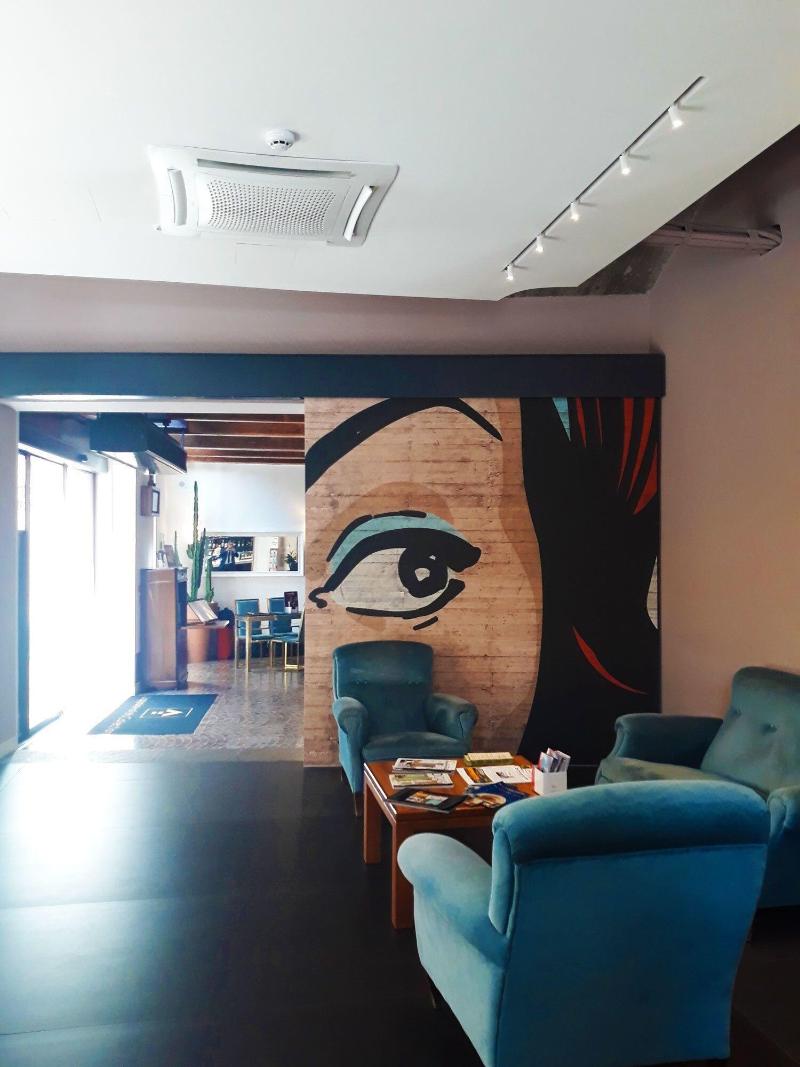 Hotel Ferrara - Lobi