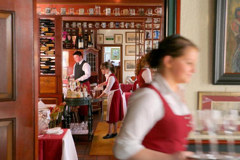 Romantik Hotel Historischer Krug - Genel