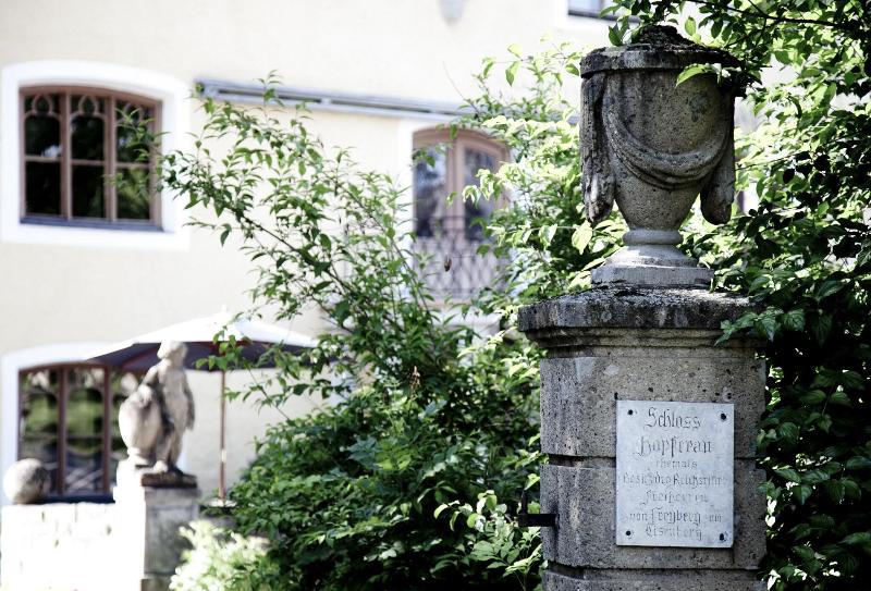 Schloss zu Hopferau - Genel