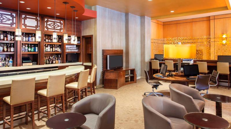 Sheraton Laguardia East - Bar