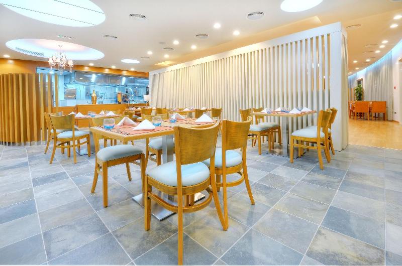 Oceanic Khorfakkan Resort & Spa - Restoran