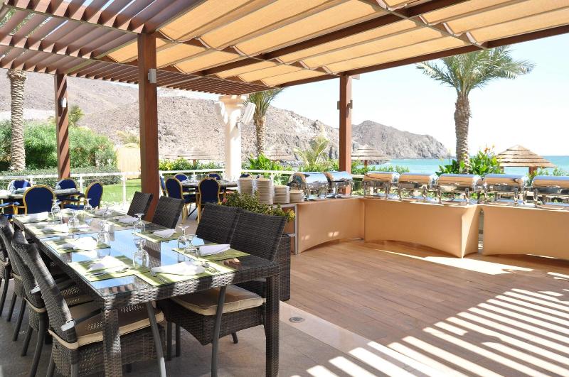 Oceanic Khorfakkan Resort & Spa - Restoran