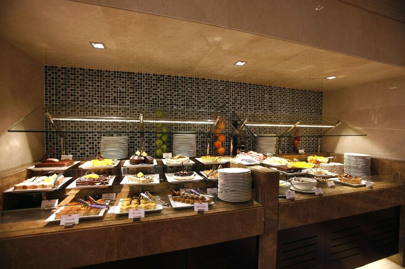 Oceanic Khorfakkan Resort & Spa - Restoran