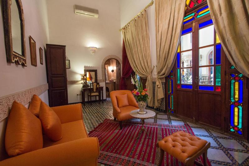 Riad Norma - Oda