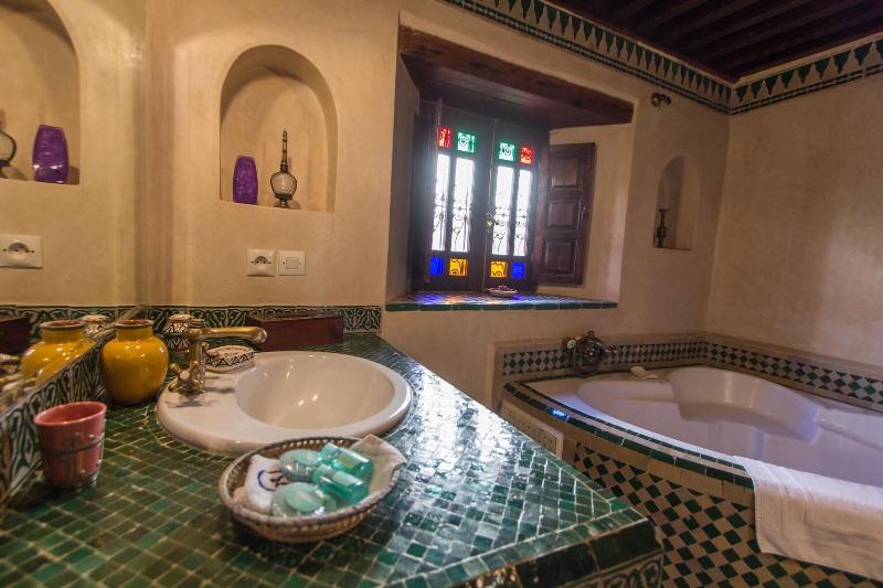 Riad Norma - Oda