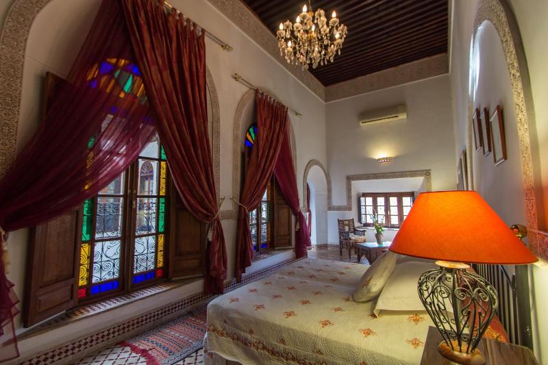 Riad Norma - Oda