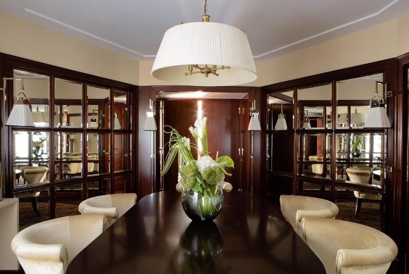 La Reserve Geneve Hotel And Spa - Oda