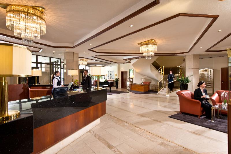 Maritim Hotel Bad Homburg - Lobi