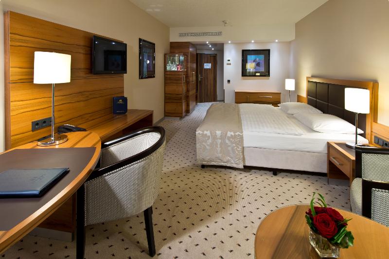 Maritim Hotel Bad Homburg - Oda