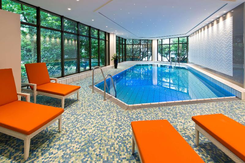 Maritim Hotel Bad Homburg - Havuz