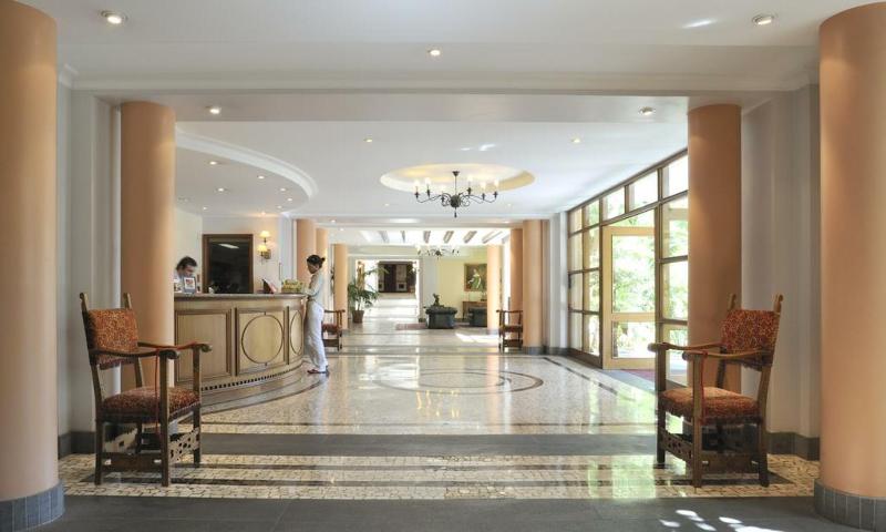 PESTANA MIRAMAR GARDEN & OCEAN HOTEL - Lobi