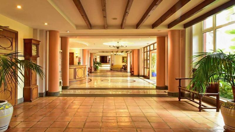 PESTANA MIRAMAR GARDEN & OCEAN HOTEL - Lobi