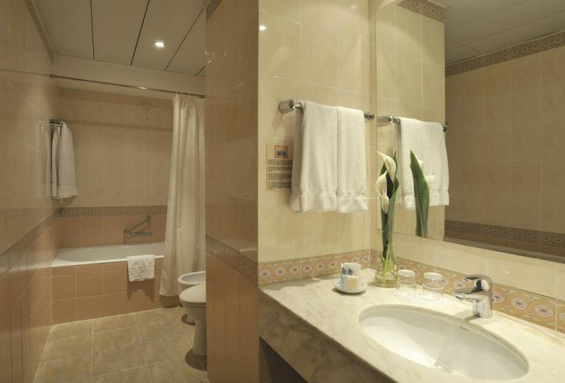 PESTANA MIRAMAR GARDEN & OCEAN HOTEL - Oda