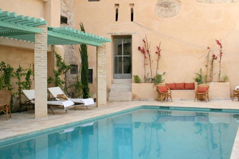 Riad Laaroussa- Guest House - Havuz