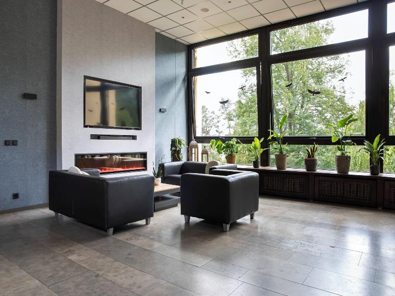 Roomingtons Hotel Franziskushöhe Lohr - Lobi