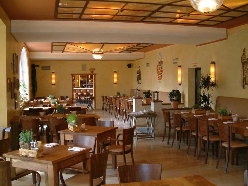 Roomingtons Hotel Franziskushöhe Lohr - Genel