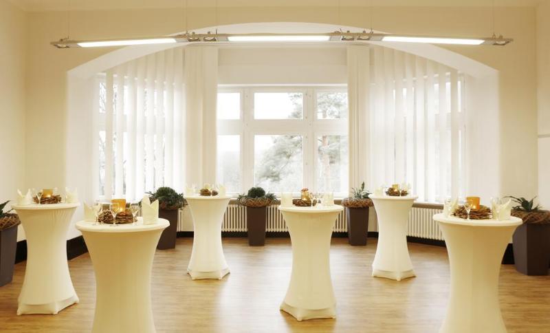 Roomingtons Hotel Franziskushöhe Lohr - Genel