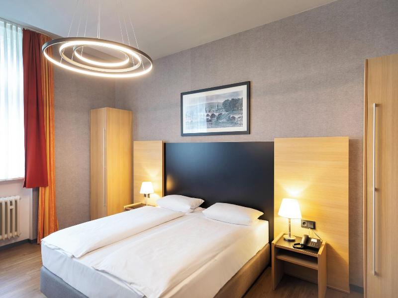 Roomingtons Hotel Franziskushöhe Lohr - Oda