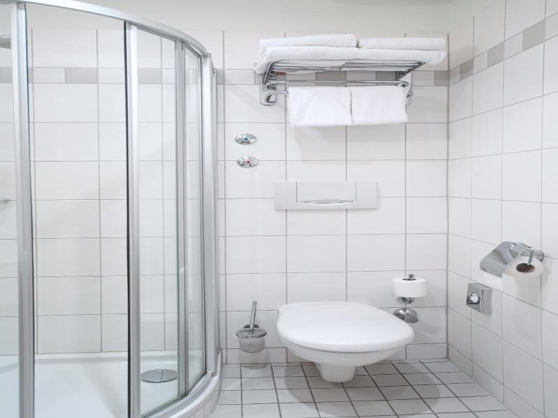 Roomingtons Hotel Franziskushöhe Lohr - Oda