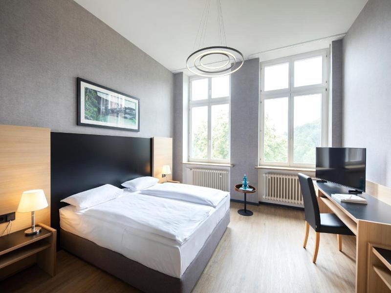 Roomingtons Hotel Franziskushöhe Lohr - Oda