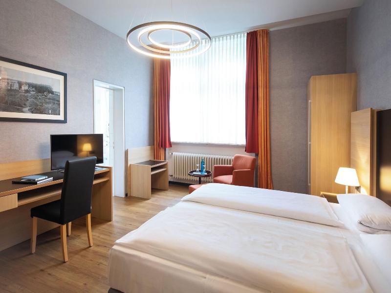Roomingtons Hotel Franziskushöhe Lohr - Oda