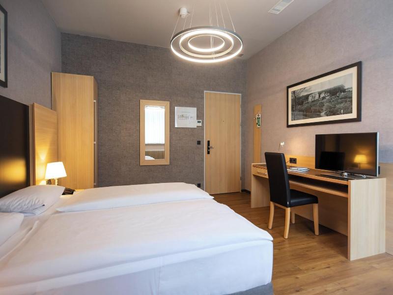 Roomingtons Hotel Franziskushöhe Lohr - Oda