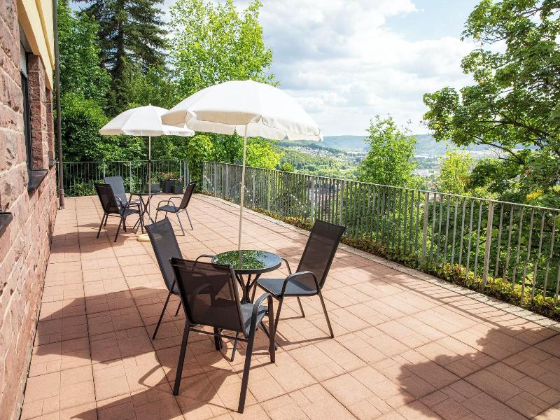 Roomingtons Hotel Franziskushöhe Lohr - Teras