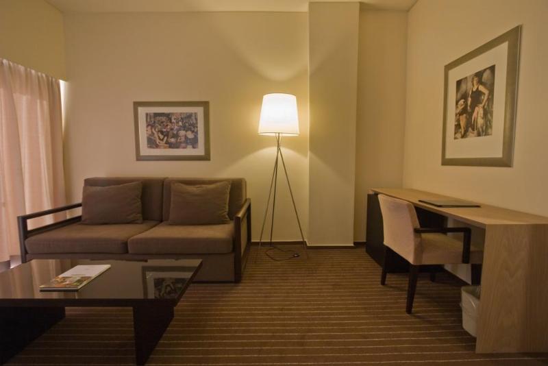 Girassol Suite Hotel - Oda