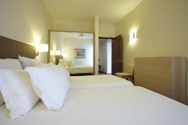 Girassol Suite Hotel - Oda
