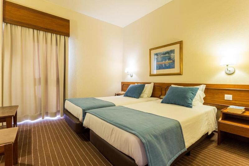 Girassol Suite Hotel - Oda
